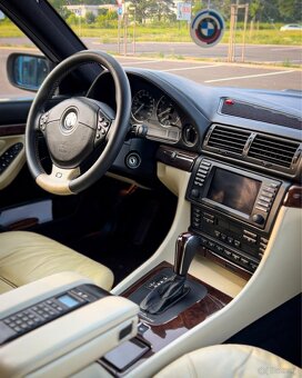 BMW e38 740iL - 12