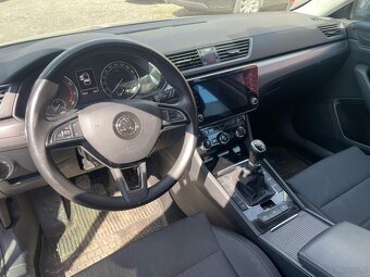 Škoda Superb 1.8TSi 132kw, r.10/2017, climatronic - 12