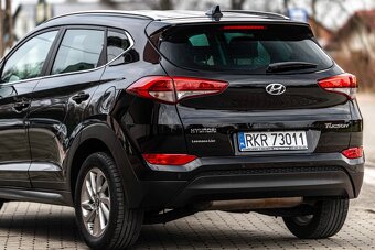 HYUNDAI TUCSON - 12