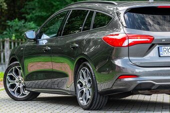 FORD FOCUS - 12