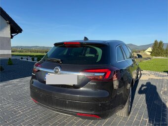 Samochód Opel Insygnia Sports Tourer SW - 12
