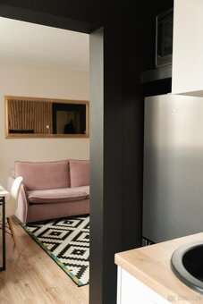 Wynajmę przytulną kawalerkę. - 12