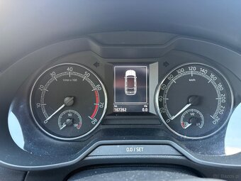 Škoda Octavia 1.5TSi, r.2019, climatronic - 12