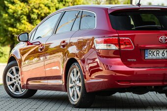 Toyota AVENSIS - 12