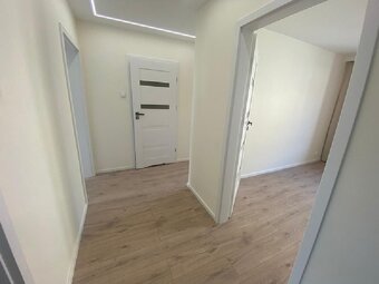 3 pokoje, 61,07m2, I piętro, balkon, po remoncie,Staszica - 12