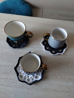 Szydełkowe podstawki pod kubek rozeta - 12