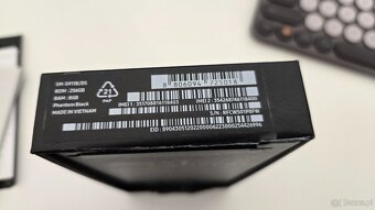 Samsung Galaxy S23 8/256GB Phantom Black - 12