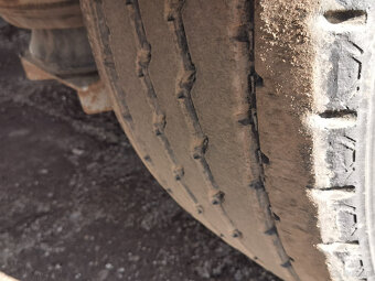 Sprzedaję naczepę wywrotkę STAS S300CX o pojemności 50 m3. - 12