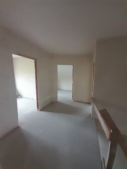 Nowoczesny dom w zabudowie bliźniaczej, Wolica - 12