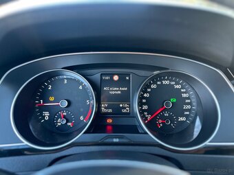 Volkswagen Passat Variant 2.0 BiTDI Highline 4MOTION - 12