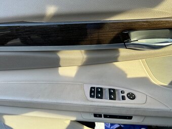 BMW 750i xdrive 2009 - 12