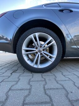 Opel insignia sport tour - 12