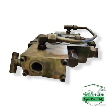 Sekcja rozdzielacza 322281A2 VICKERS MCD-6619  Case MX 100 - 12