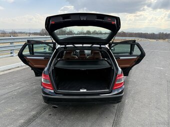 Mercedes-Benz Klasa C W204 1.8 2008r Kombi Avantgarde - 12