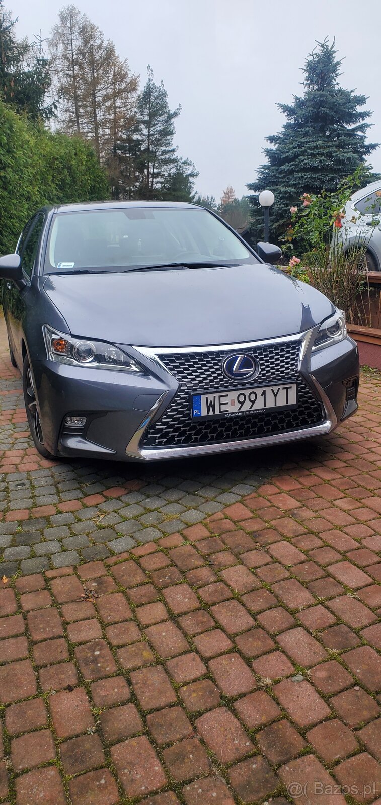 Lexus ct200h hybrid - 13