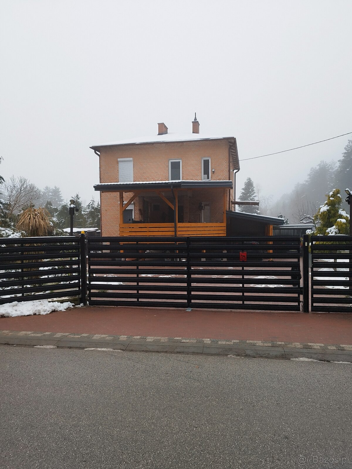 Sprzedam połowę domu cały dół - 13