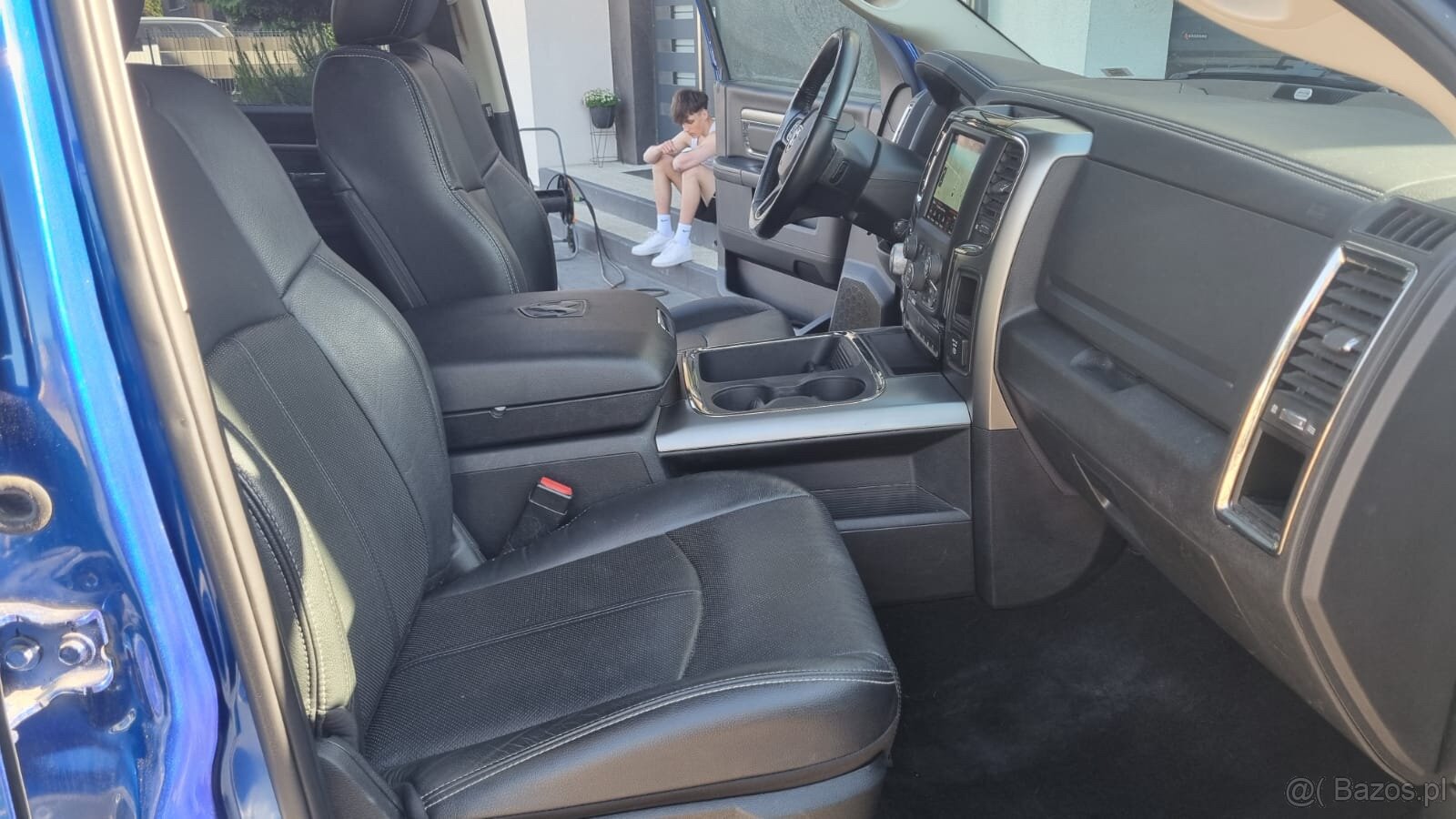 Dodge Ram Sport 5.7 Hemi 4X4 - 13