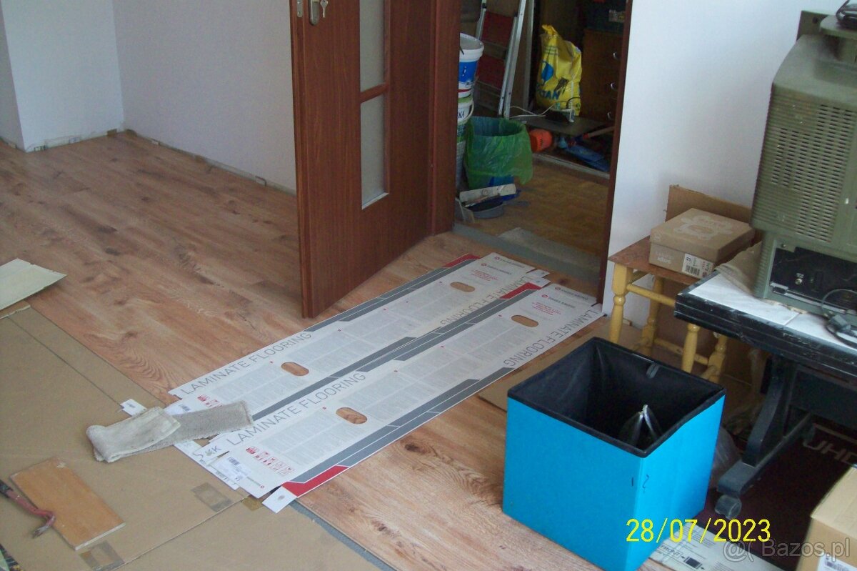 Mieszkanie do remontu 33m kw BOGUSZOW -GORCE -CENTRUM - 13