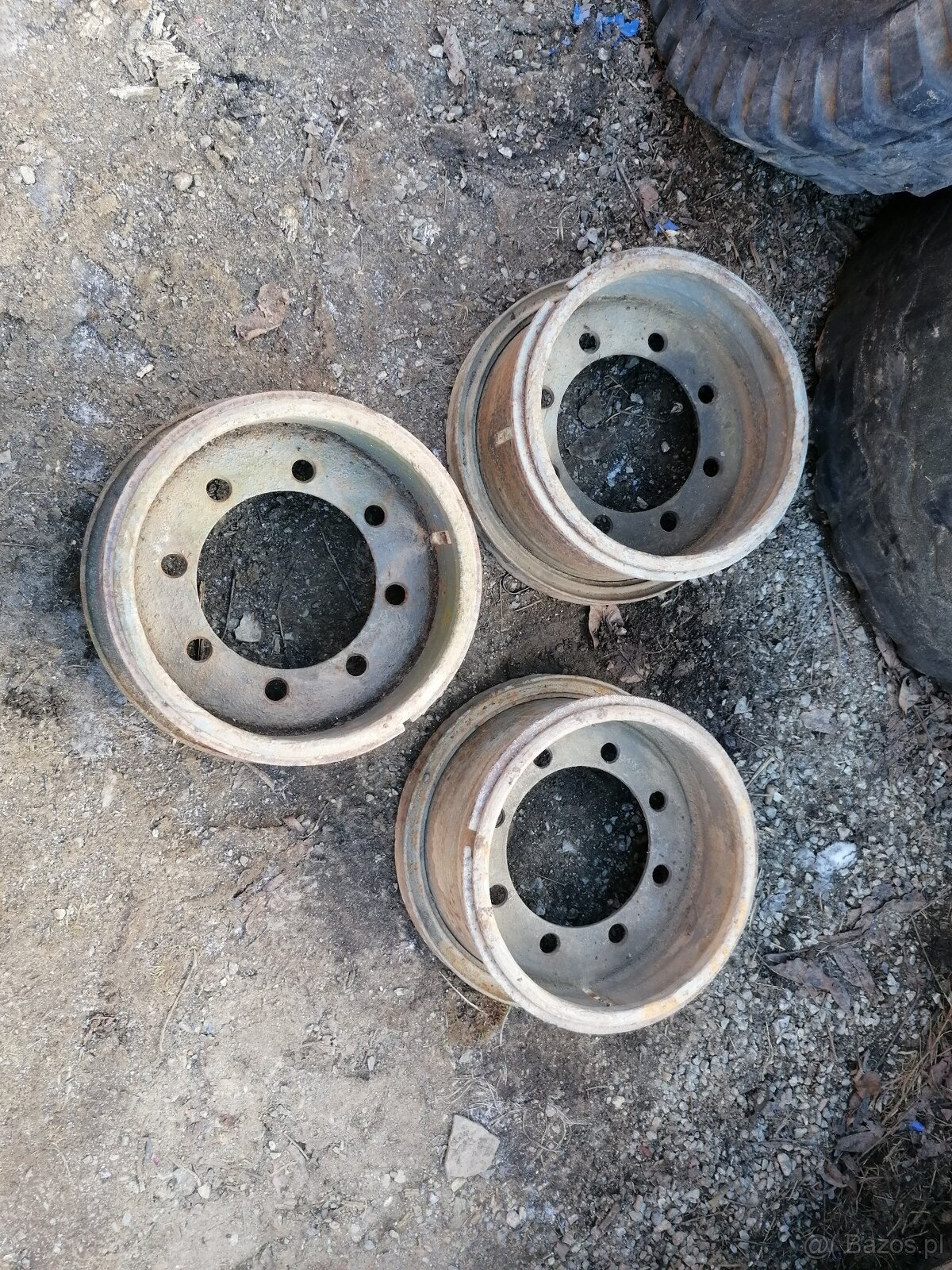 Sprzedaję przyczepę BSS 9t i 8t oraz wiele części zamiennych - 13