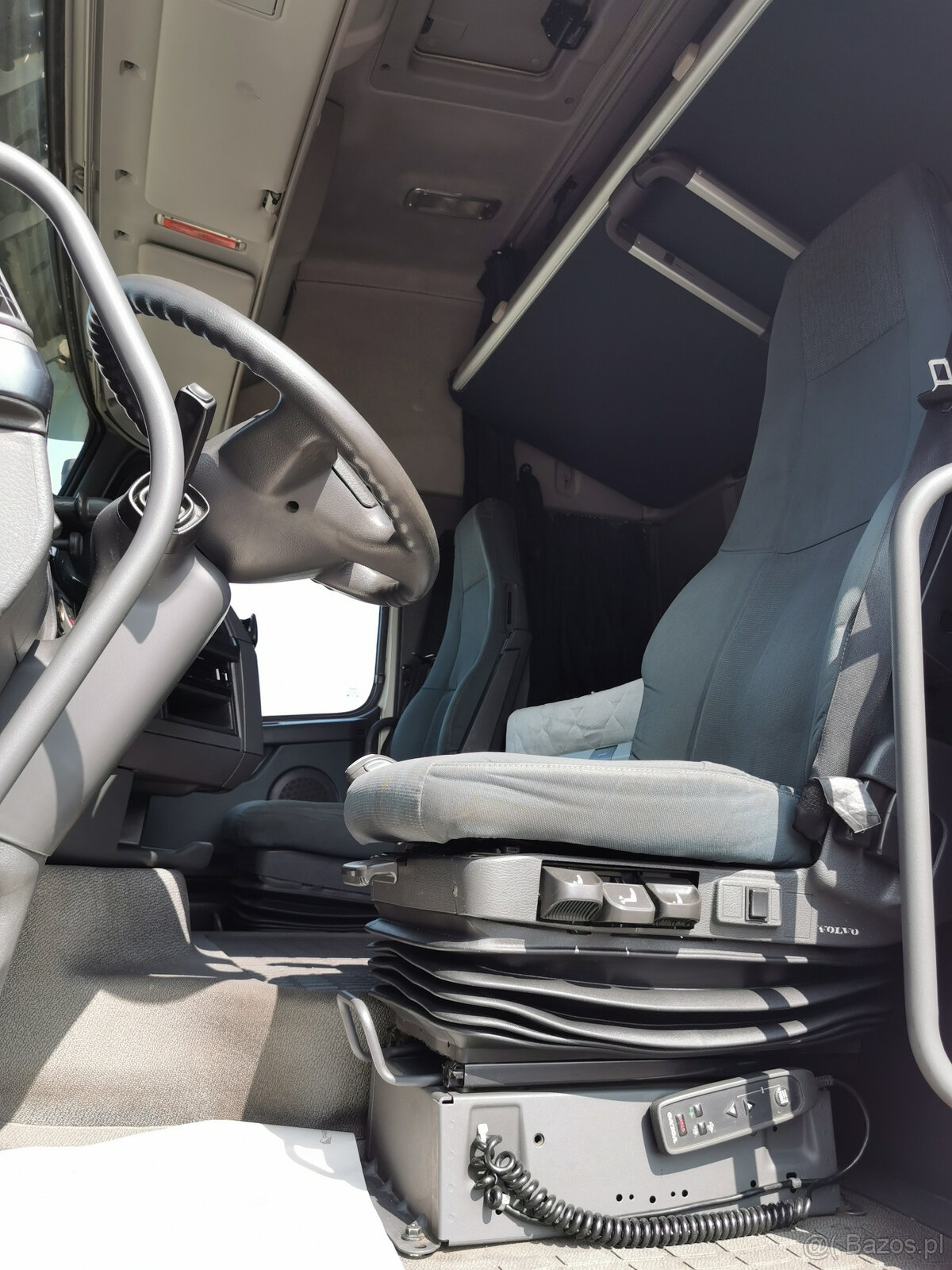 Sprzedaję ciągnik siodłowy VOLVO FH 13.460 42T EEV - 13