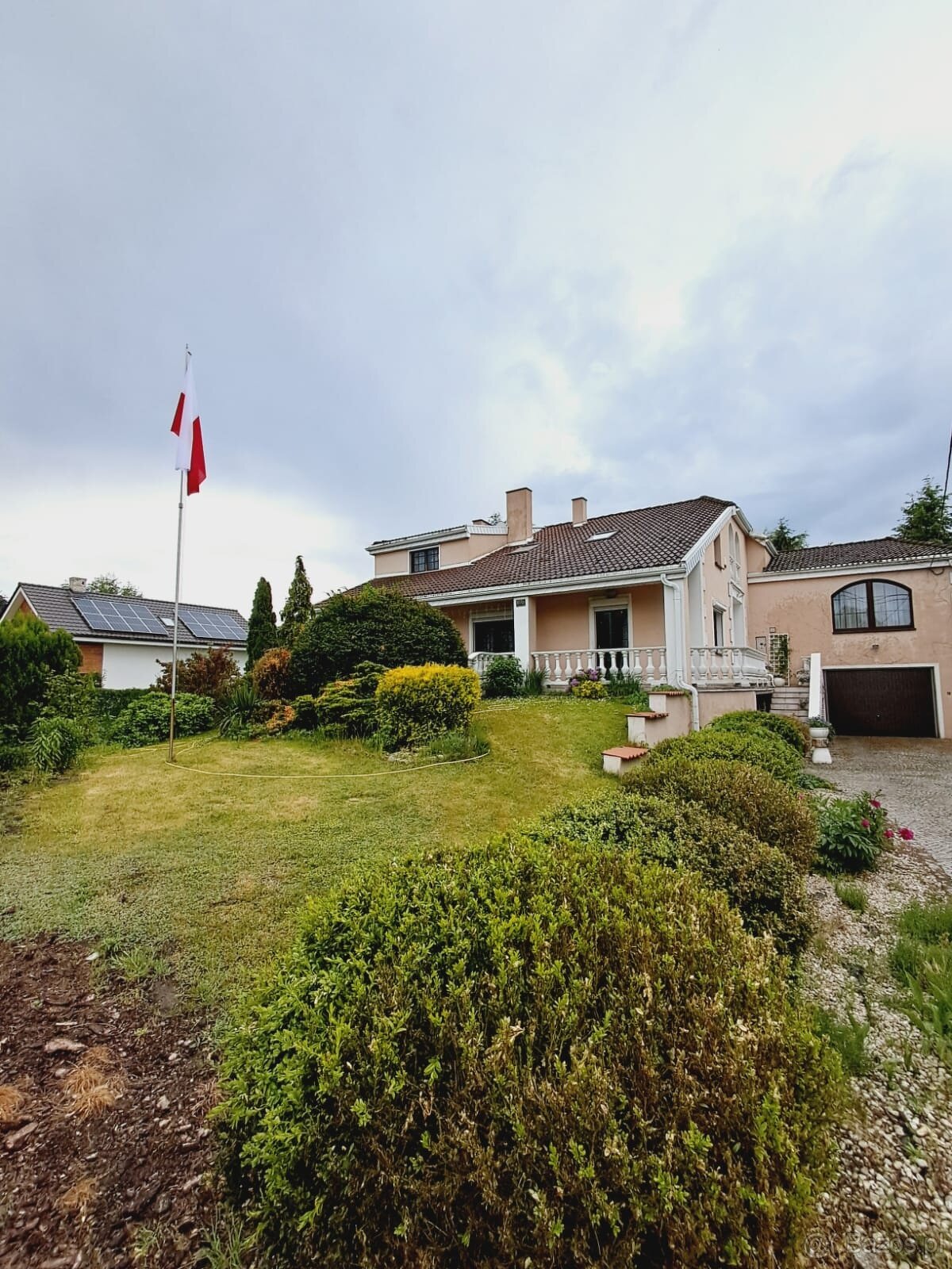 Dom parterowy z użyt. poddaszem o pow. 240 m2,Wolica - 13