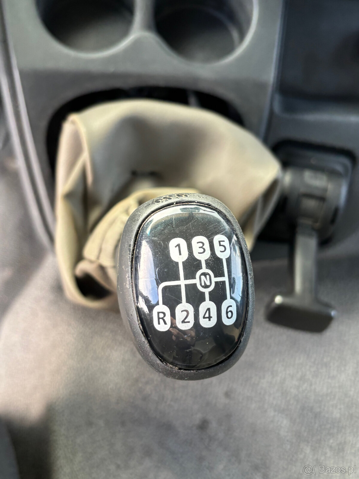 Sprzedam samochód ciężarowy RENAULT MIDLUM 220.12 PR 4X2 E4 - 13