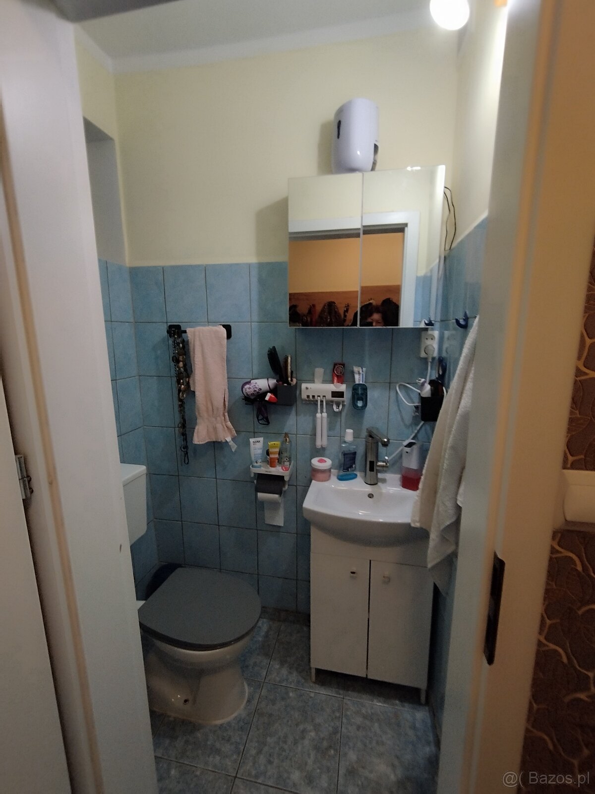 Sprzedam połowę domu cały dół - 13