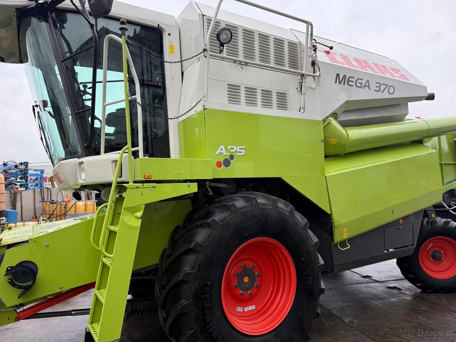 Kombajn zbożowy Claas Mega 370 rok pro 2007 heder 6m stół do - 13