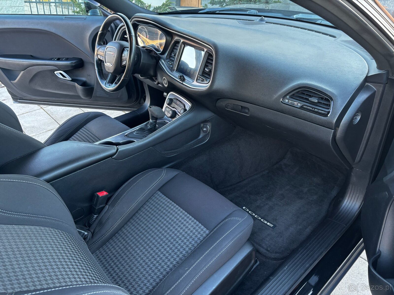 Dodge Challenger 3.6 r.2015 - 13