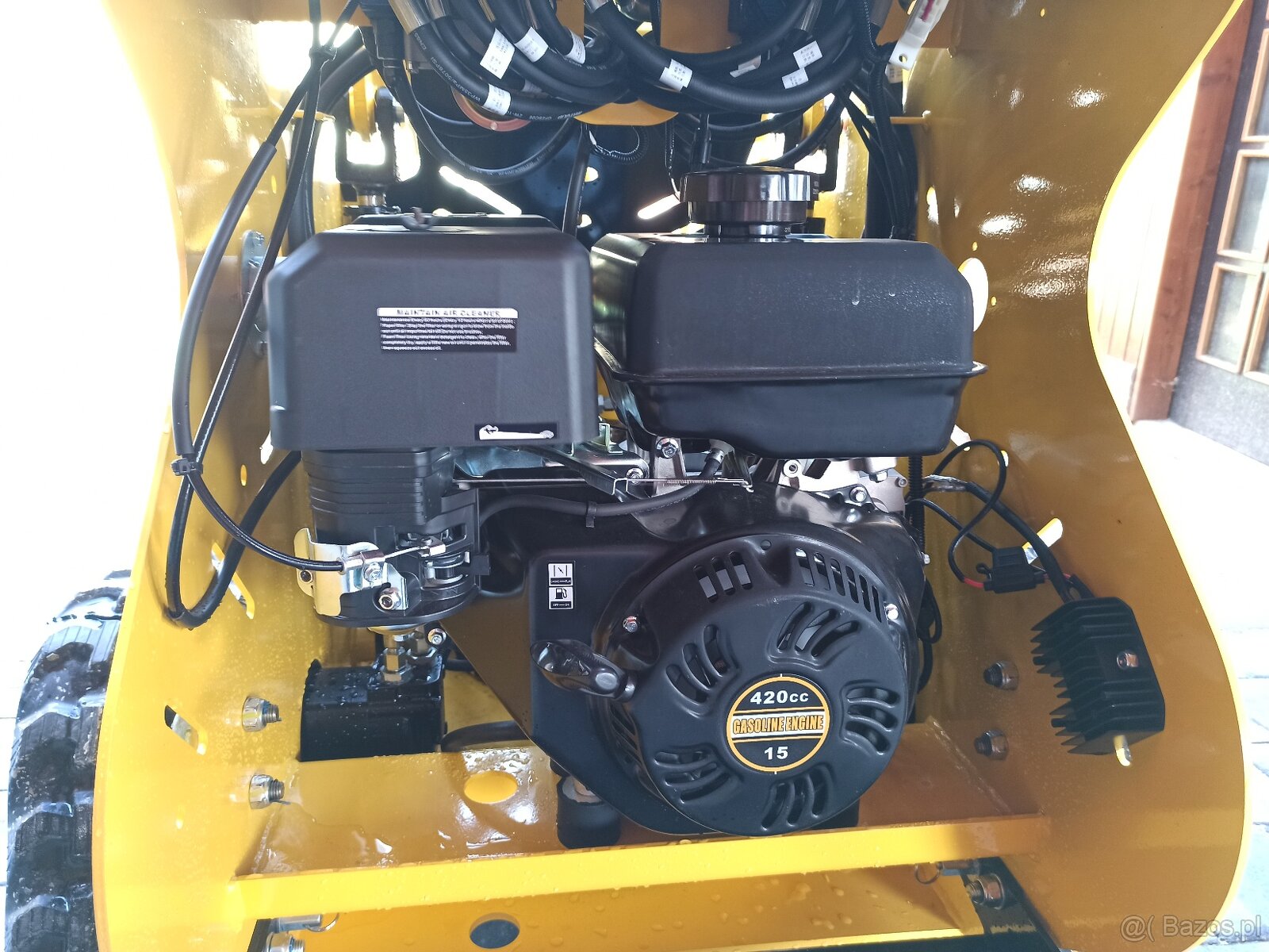 Nowa miniładowarka Machpro MP-S300 - 13