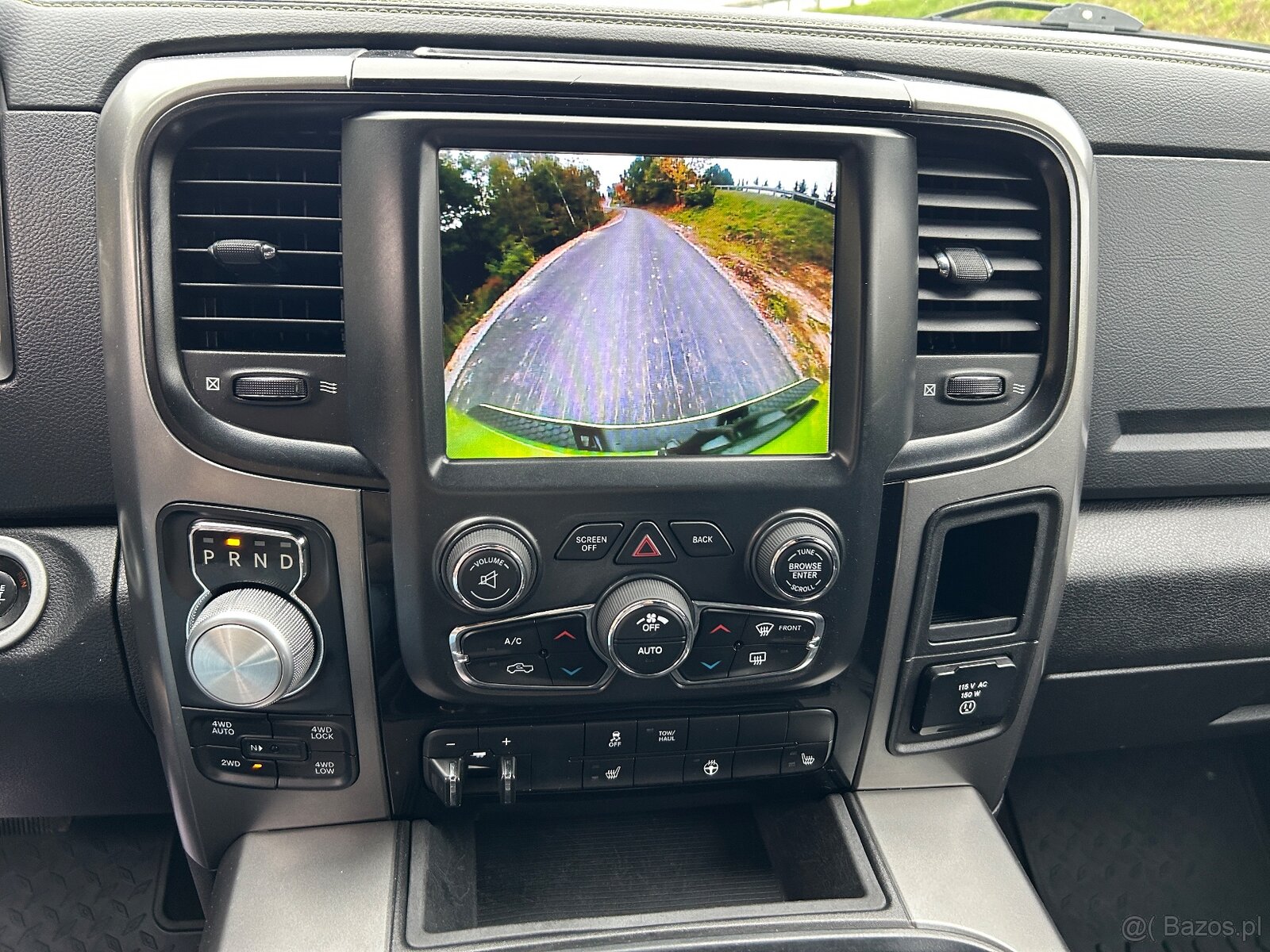 DODGE RAM SPORT 4x4, 5.7L, 401KM, 2017r. - 13