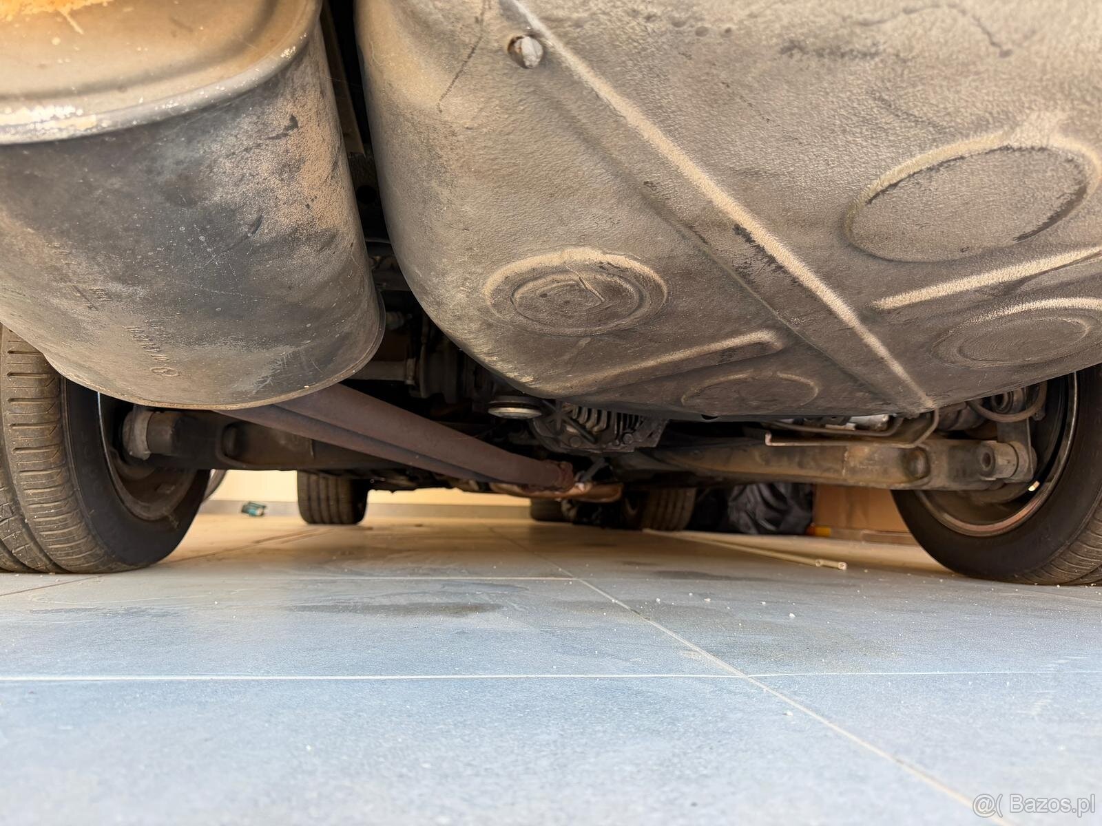 MARCEDES SL560 R107 - 13