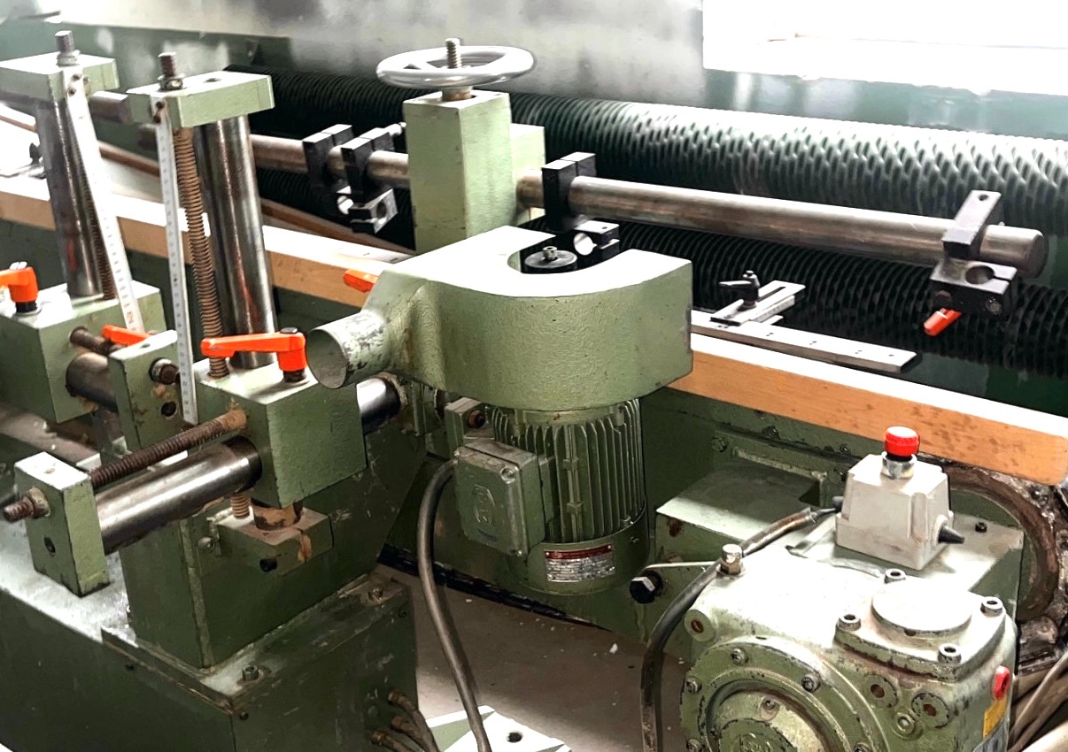 Szlifierka STEMAS do listew profilowych itp. z powrotem mate - 13