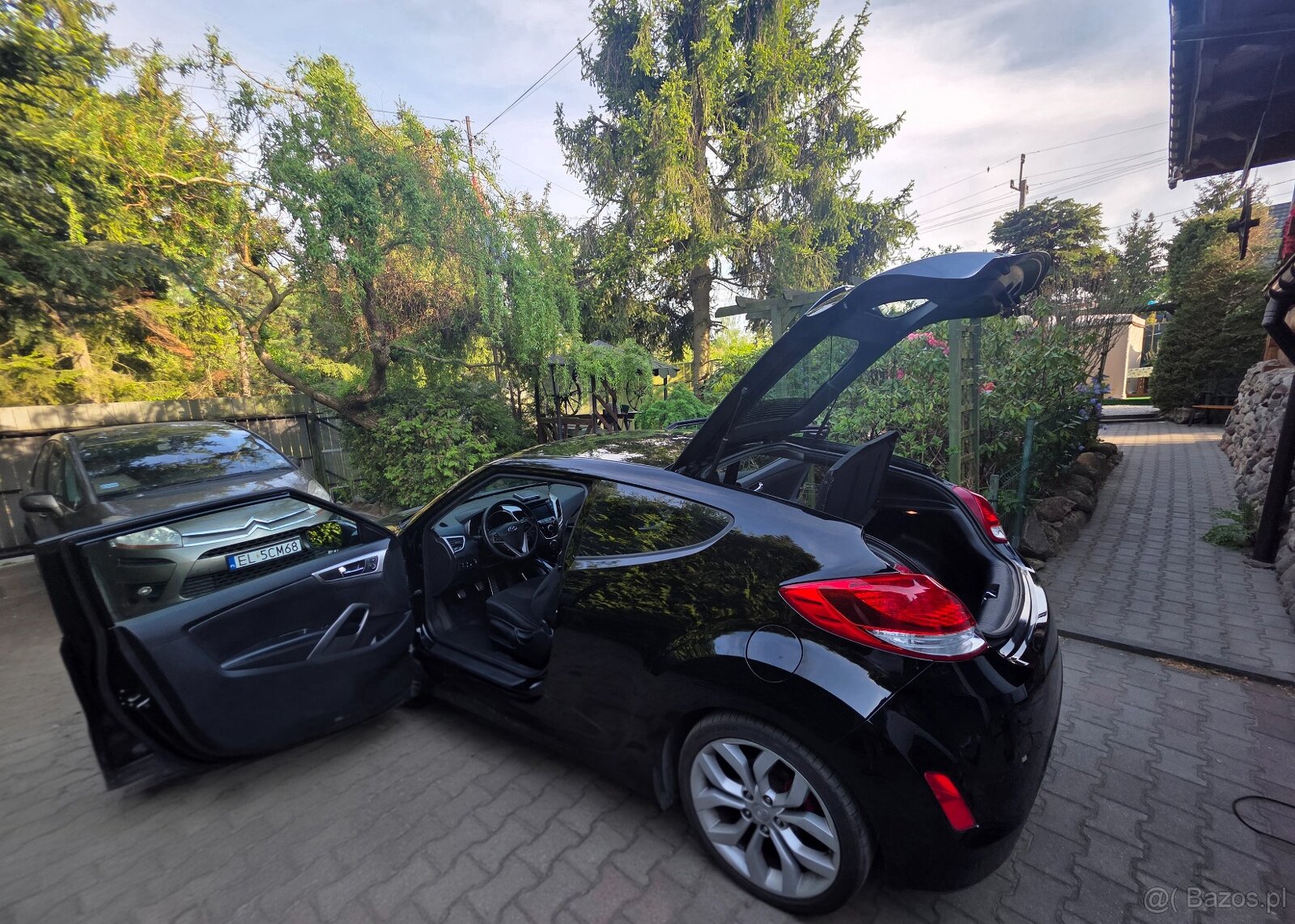 Sprzedam Hyundai Veloster- Garażowany - 13