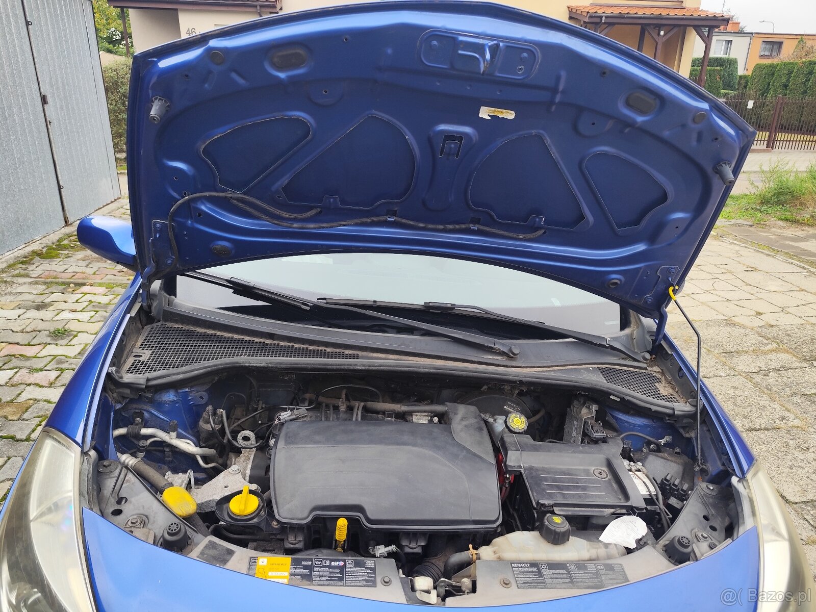 Sprzedam samochód osobowy marki Renault Clio III - 13