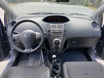 Toyota Yaris 1.0 2011r 67tys km klima - 13