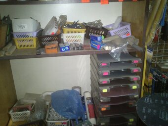 Narzędzia i mat. do remontów po likwidacji sklepu - 13