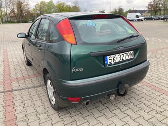 Focus 1.6 benzyna - 13