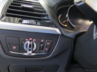 BMW X3 2.0i xDrive, AUT, klimatyzacja, hak holowniczy - 13