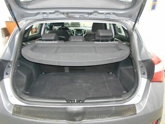 Hyundai i30 1,6 CRDi 110 - 13