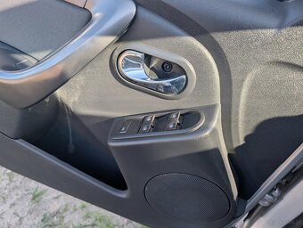 Super samochód niski przebieg - 13