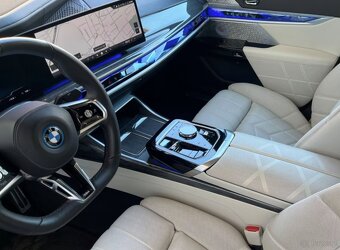Oferuję na sprzedaż luksusowe BMW 750e xDrive – 96.000 € - 13