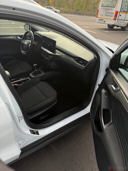 Sprzedam Ford Focus samochód jest bardzo dobrym stanie - 13