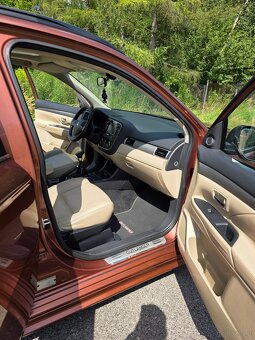 Mitsubishi Outlander 2.2 DI-D 4WD Instyle - 13