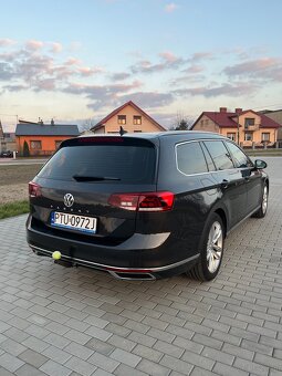 Sprzedam Volkswagen Passat 2.0 TDI SCR DSG7 Elegance Lift Mo - 13