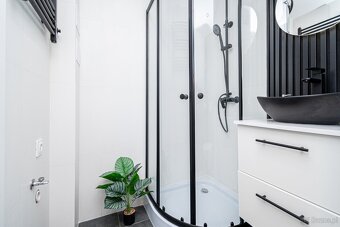 Mieszkanie o powierzchni 38.68m2, balkon, IV p., os. Asnyka - 13