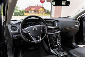 VOLVO V40 - 13