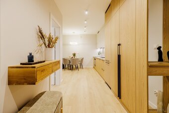 Mieszkanie o powierzchni 50m2, VII piętro, winda, duży balko - 13