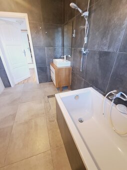Nowoczesny dom jednorodzinny 186 m², Piotrów - 13