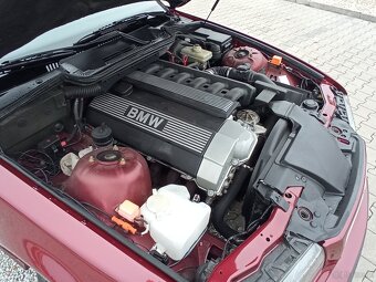 BMW E36 Coupe 2.0i - 13
